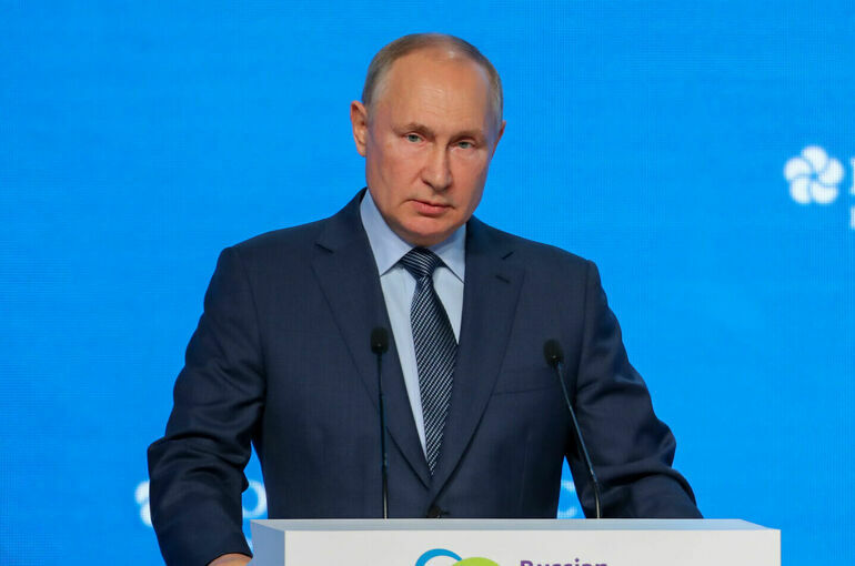 Путин: Бюджет РФ в 2022 году будет исполнен с профицитом 3 трлн рублей