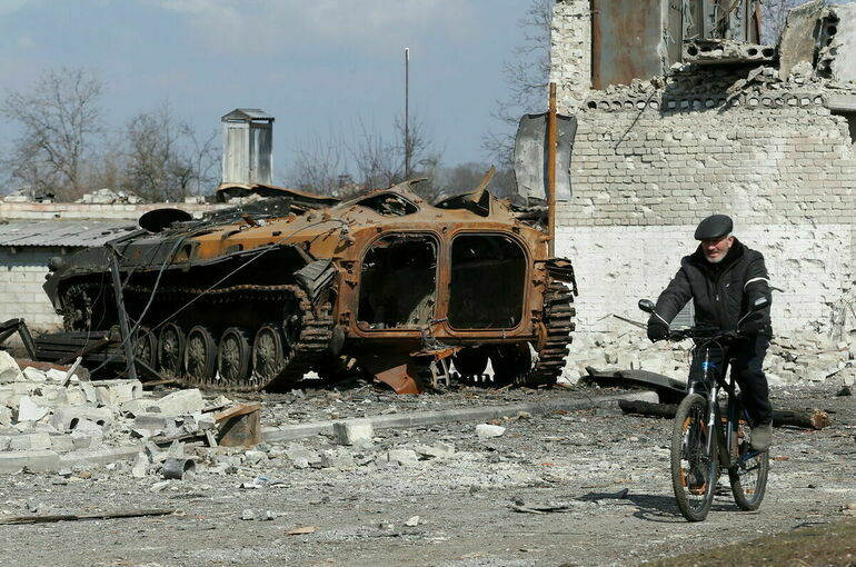 В Донецке приостановили городское движение из-за обстрелов