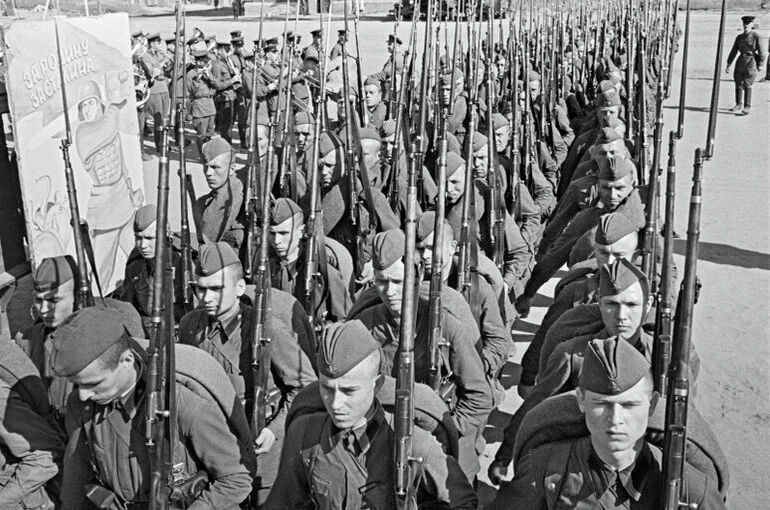 Минобороны опубликовало архив «Герои первых дней Великой войны»