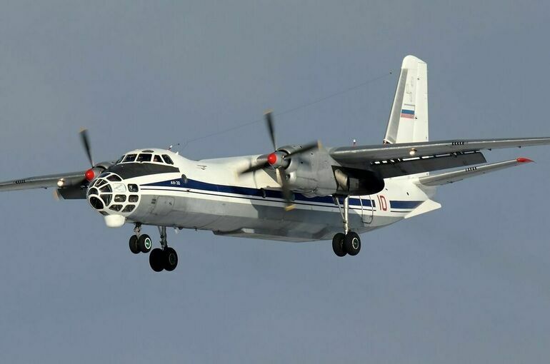Пропавший с радаров самолет Ан-30 найден 