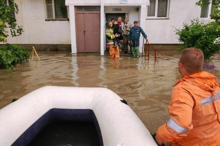 В Крыму ликвидируют последствия разрушительных ливней