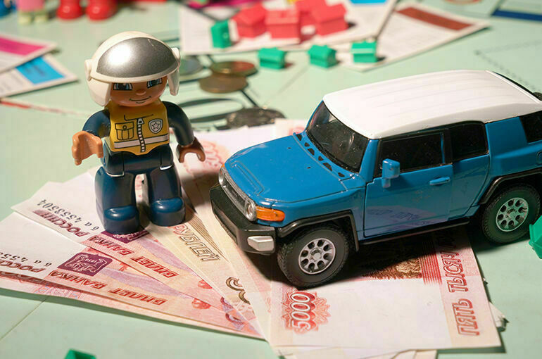 Путин подписал закон об отсрочке оформления ОСАГО для прибывших из ДНР и ЛНР