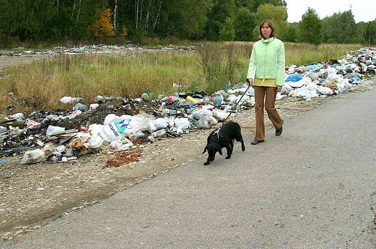 За мусор в неположенном месте хотят отбирать трактор