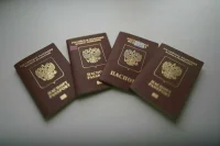 В Донецке начали выдавать российские паспорта