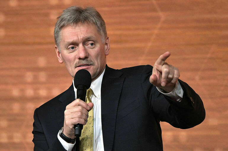 Песков: Запад делает ставку на продолжение боевых действий на Украине