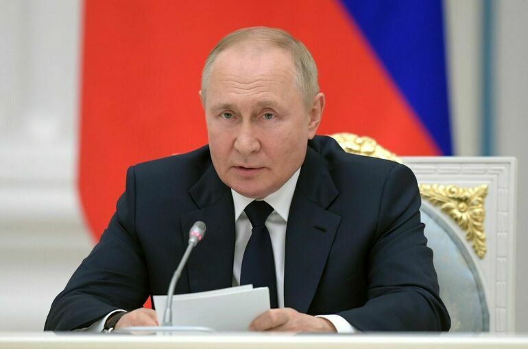 Владимир Путин: Партий-то у нас много, а Родина — одна