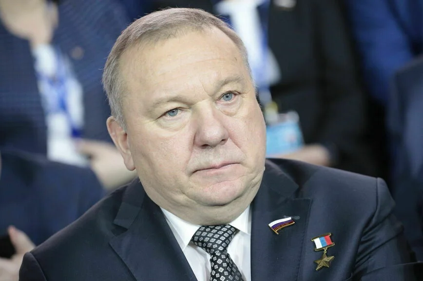 Владимир Шаманов