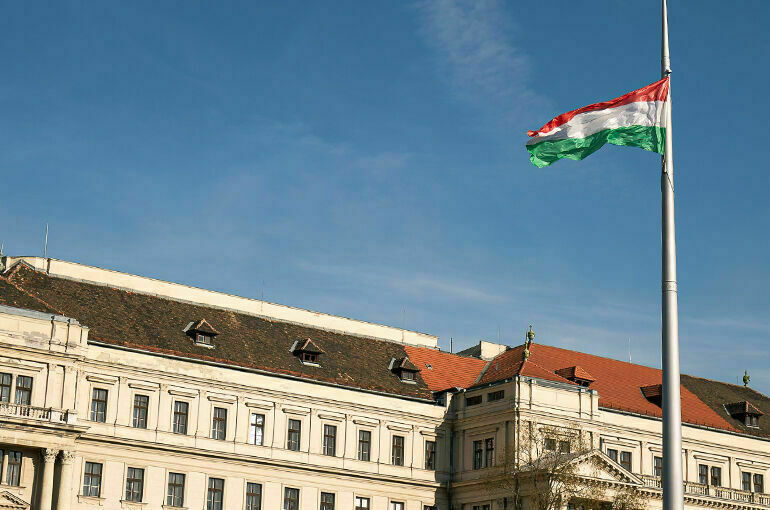 Глава МИД: Венгрия не поддержит санкции против «Газпромбанка» или газа из РФ