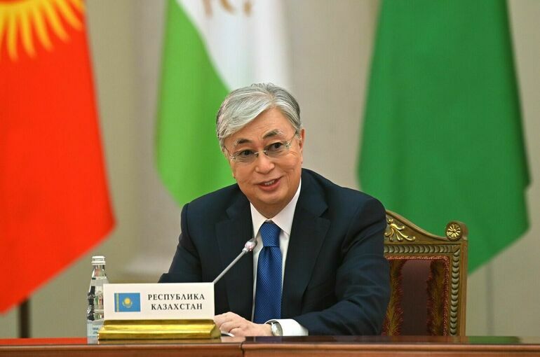 Президент Казахстана поручил создать условия для релокации уходящих из России компаний
