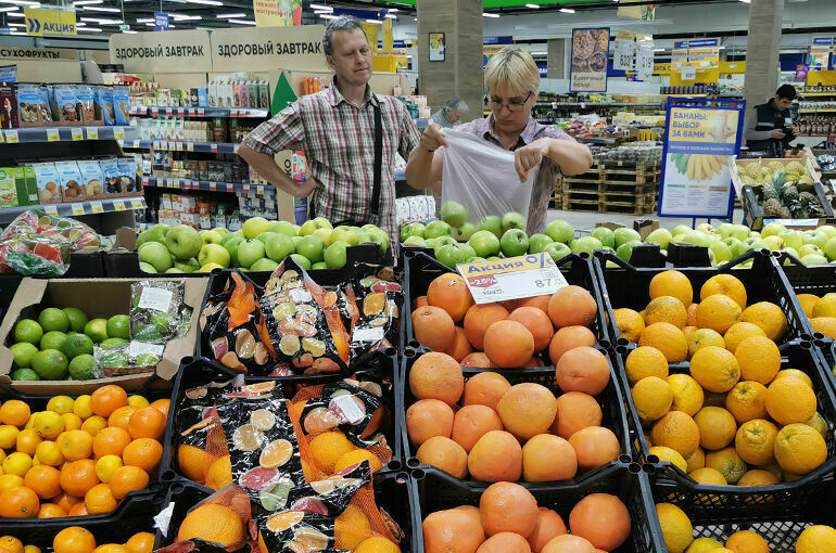 Овощи и фрукты за неделю в среднем подешевели на 3,7 процента