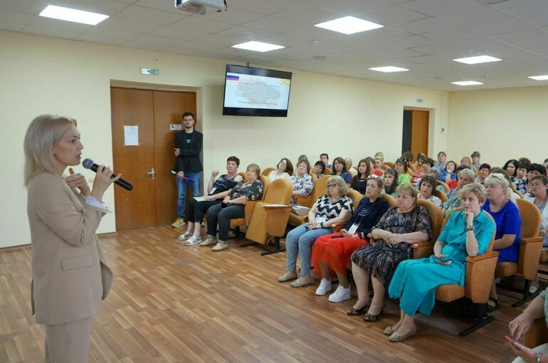 Система образования в Донбассе переходит на российские стандарты