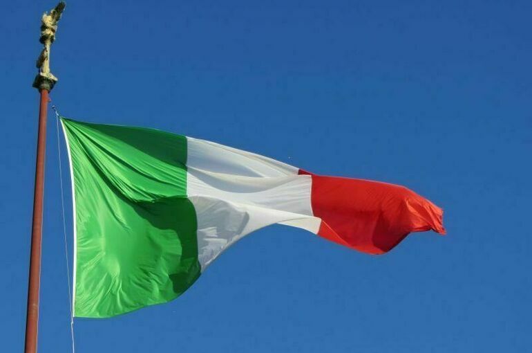 Президент Италии не принял отставку премьера