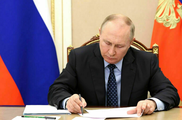 Путин подписал указ о мероприятиях в честь 80-летия Сталинградской битвы