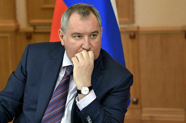 Путин снял Рогозина с поста главы «Роскосмоса»