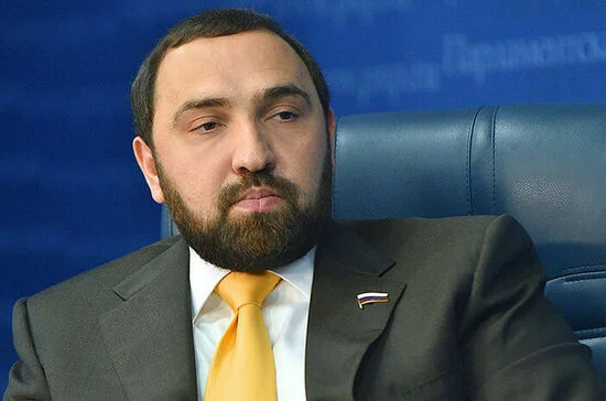 Бийсултан Хамзаев