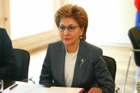 Карелова поддержала идею субсидирования переезда молодежи на работу в другой регион