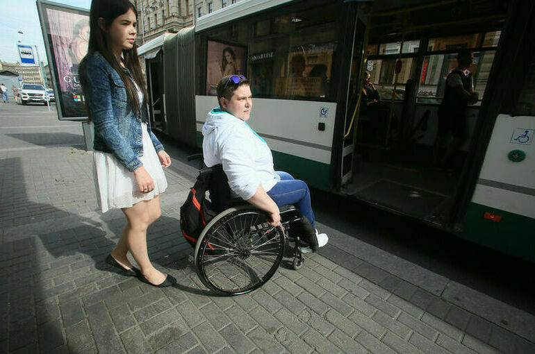  Эксперт предложил принять закон о социальном сопровождении инвалидов