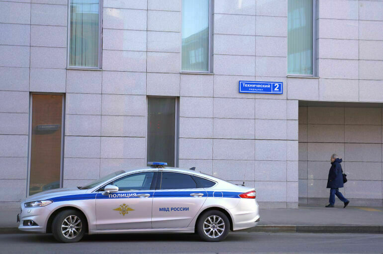 Следователи получат пистолеты-пулеметы для самозащиты