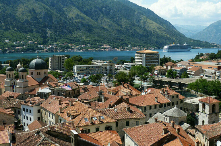 СМИ: Черногория потеряла туристов из-за антироссийских санкций