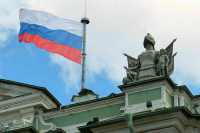 Где можно повесить российский флаг 