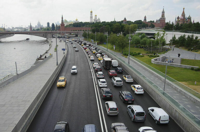 Производство автомобилей в России выросло с мая в 3,5 раза