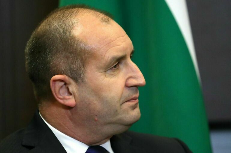 Президент Болгарии назначил досрочные выборы и техническое правительство