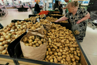 Эксперт назвал плюсы и минусы молодого картофеля