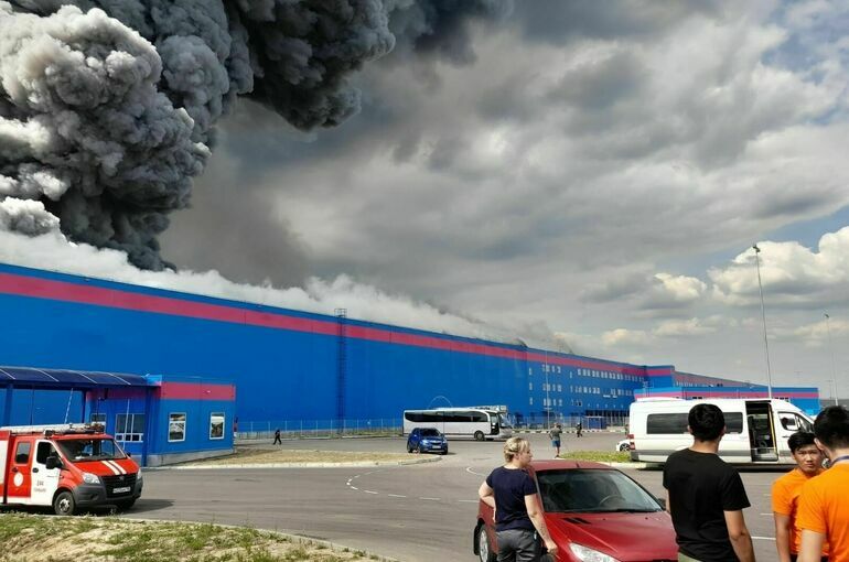 При пожаре на складе Ozon пострадали 11 человек