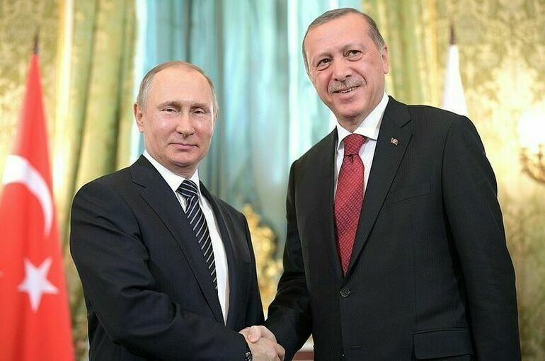 Путин прибыл в Сочи на переговоры с Эрдоганом