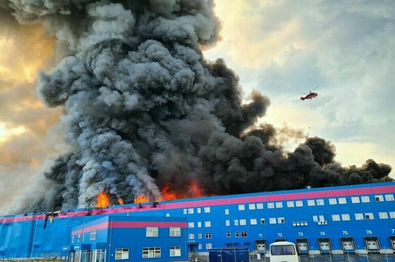 Эксперт назвал вероятную причину пожара на складе Ozon
