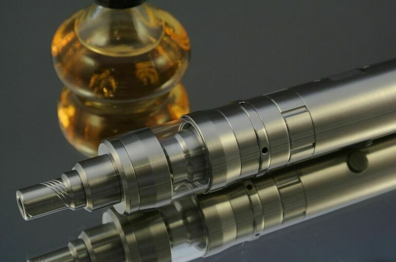 Минпромторг предложил досрочно ввести обязательную маркировку электронных сигарет