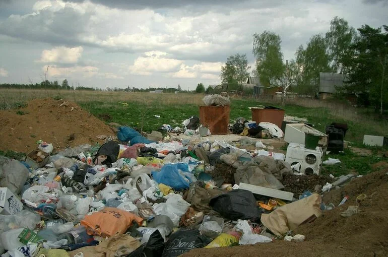 Сроки ликвидации городских свалок сорвали 16 регионов России