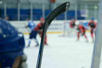 Опубликовано видео смертельного попадания шайбы в грудь 14-летнему хоккеисту