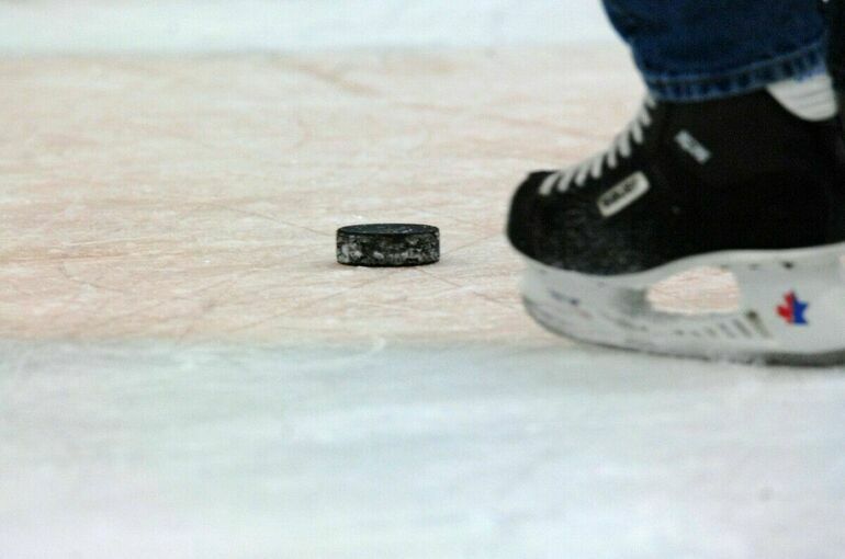 Спортивный дворец, где погиб 14-летний хоккеист, временно отменил все игры