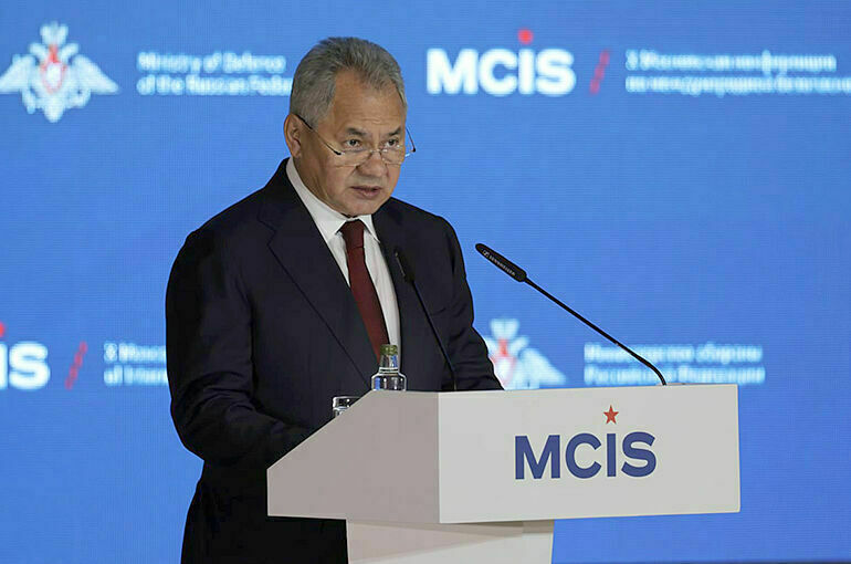 Шойгу объяснил роль Киева в западной тактике ведения боевых действий