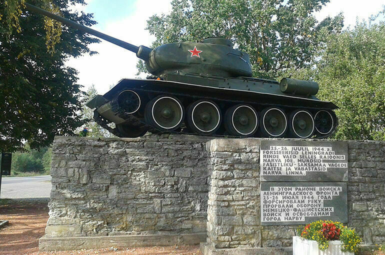 Демонтированный в Нарве памятник танку Т-34 предложили перенести в Курскую область