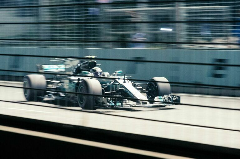 Исполнительный директор «Формулы-1» пообещал не проводить гонки в России