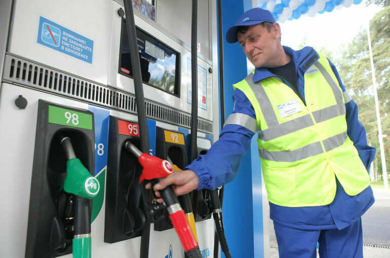 Бурляев попросил Правительство снизить цены на топливо