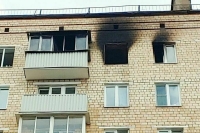Пожарные спасли пять человек из горящей квартиры в Москве