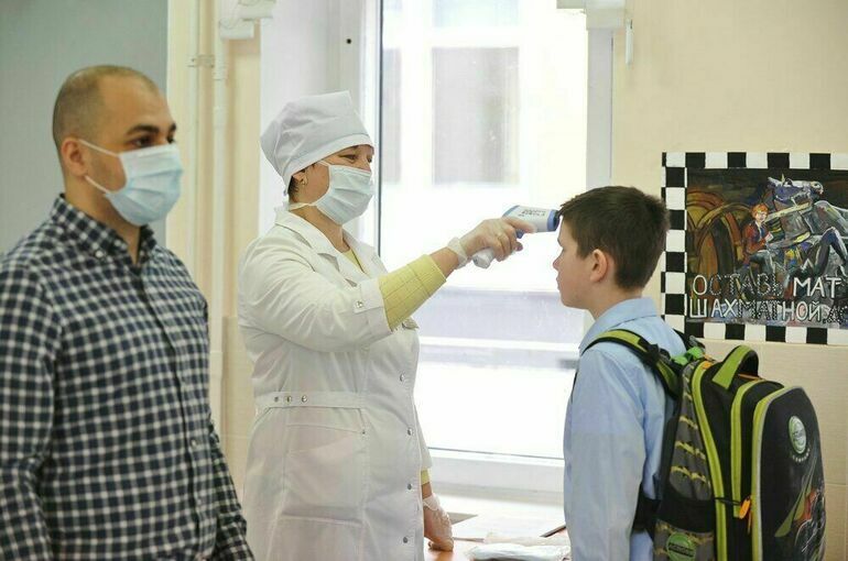В Роспотребнадзоре исключили дополнительные меры в школах из-за коронавируса