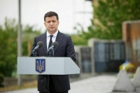 СМИ: Зеленский был готов уйти в отставку для прекращения конфликта