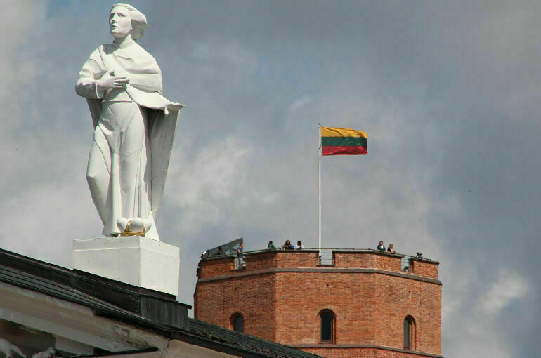 Посольство отреагировало на идею МИД Литвы впускать в страну после ответа на вопрос о Крыме