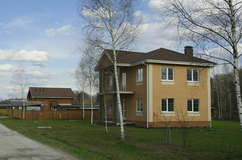 Путин поручил расширить ипотечную программу поддержки строительства индивидуальных домов