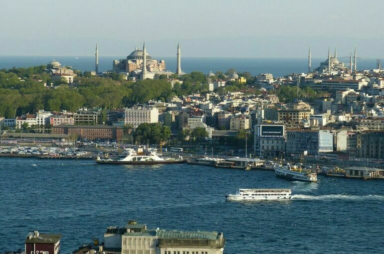 Турция планирует увеличить стоимость прохода через Босфор и Дарданеллы