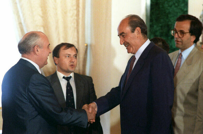 В МИД Греции назвали Горбачева выдающимся государственным деятелем