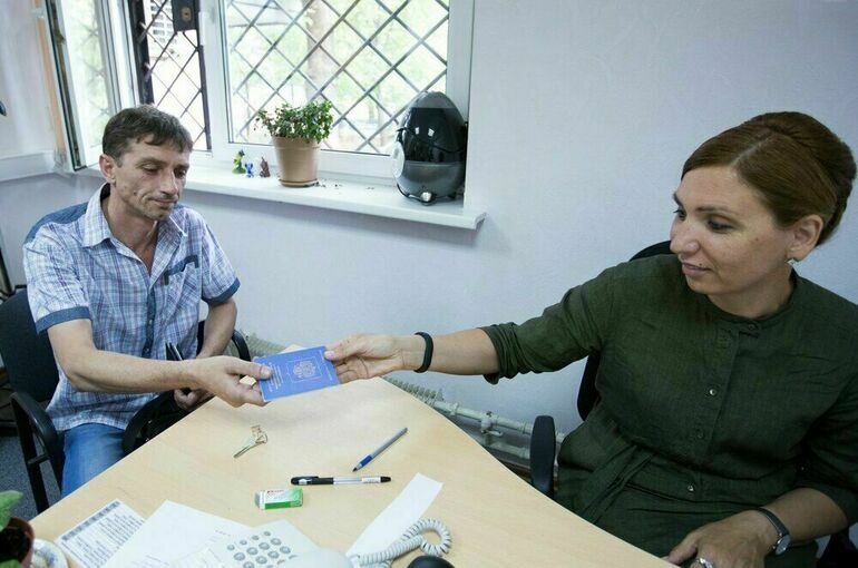 Утверждены правила предоставления соцвыплат беженцам из Донбасса и с Украины