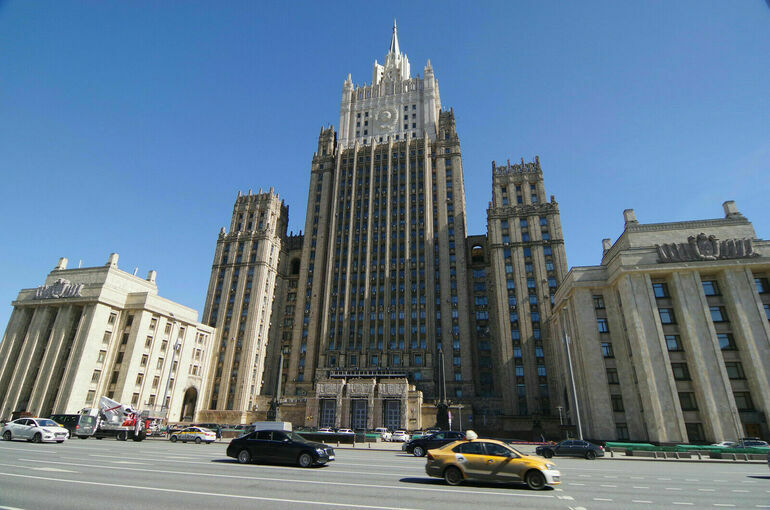 В МИД рассказали о последствиях для Лондона в случае изъятия российских активов