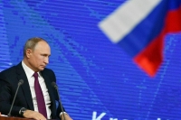 Путин заявил, что Россия успешно справляется с экономической агрессией Запада