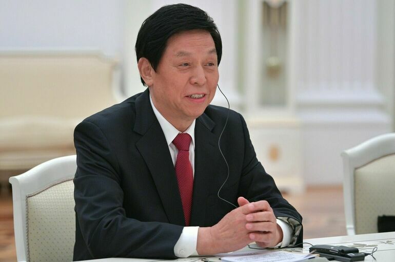 Спикер парламента КНР сравнил санкции с бумерангом и обоюдоострым мечом