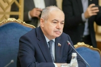 Умаханов заявил о развитии сотрудничества России и Узбекистана по нарастающей